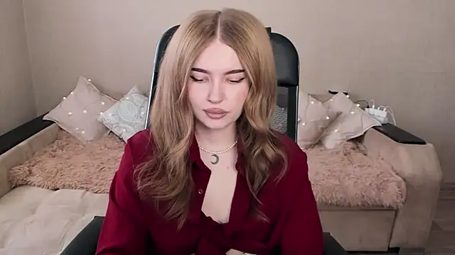 Snapshot of ViolettaLopez chatting on February 26, 11:20 am ViolettaLopez online show from February 26, 11:20 am