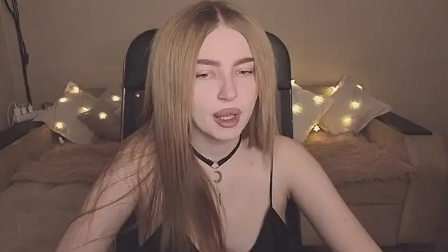 Snapshot of ViolettaLopez chatting on November 28, 12:08 pm ViolettaLopez online show from November 28, 12:08 pm