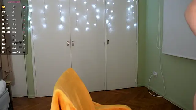 Black Eva  online show from December 19, 4:13 pm