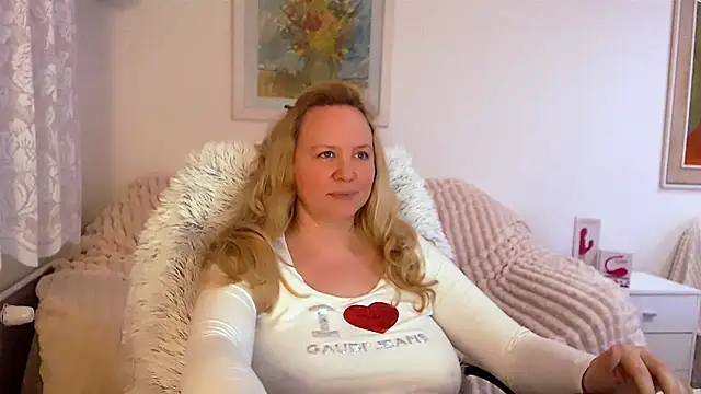 Sarah4you online show from February 2, 7:14 pm