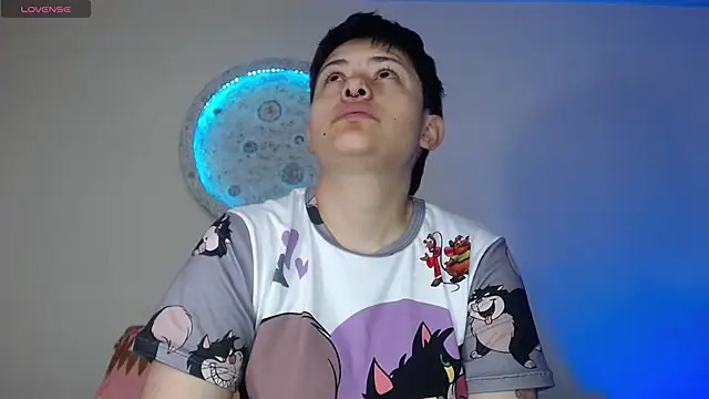 girl intense444 online show from January 5, 12:42 pm