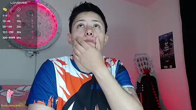 girl intense444 online show from January 19, 1:33 pm