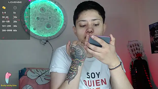 girl intense444 online show from January 22, 1:11 pm