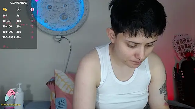 girl intense444 online show from January 30, 7:26 pm