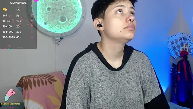 girl intense444 online show from February 23, 1:21 pm