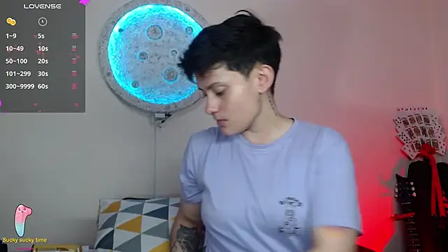 girl intense444 online show from March 15, 8:10 pm