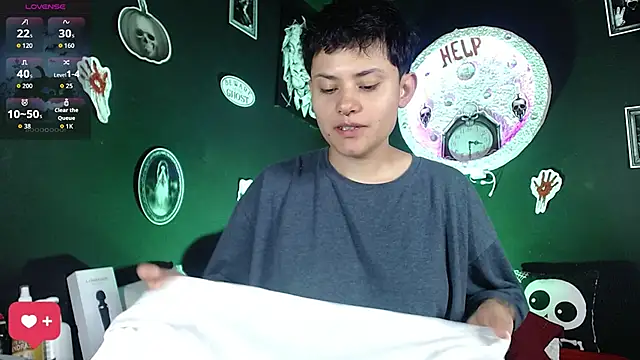 girl intense444 online show from October 29, 12:40 pm