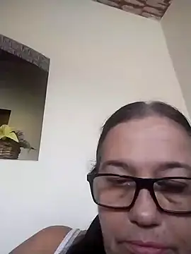 Snapshot of catdool chatting on January 24, 3:34 pm catdool online show from January 24, 3:34 pm