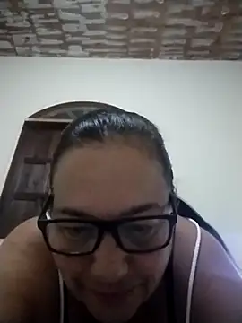 Snapshot of catdool chatting on February 11, 10:07 pm catdool online show from February 11, 10:07 pm