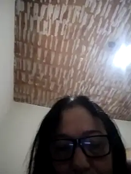 Snapshot of catdool chatting on March 2, 1:27 pm catdool online show from March 2, 1:27 pm