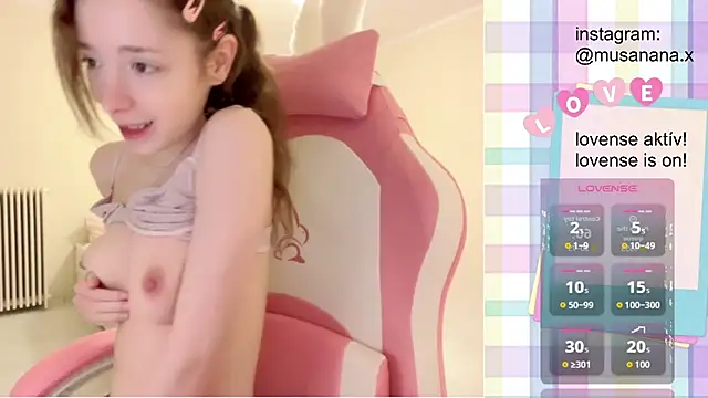 Snapshot of musananax chatting on November 24, 11:15 pm musananax online show from November 24, 11:15 pm