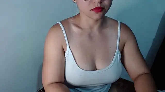 Snapshot of lizbodu chatting on December 19, 10:00 pm lizbodu online show from December 19, 10:00 pm