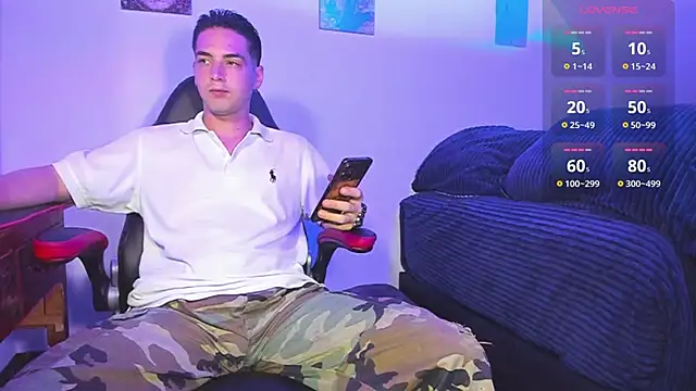 Alex smith00 online show from December 8, 11:40 pm