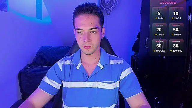 Alex smith00 online show from December 21, 2:41 am