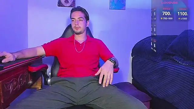 Alex smith00 online show from January 12, 2:45 am