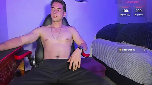 Alex smith00 online show from March 13, 2:27 am