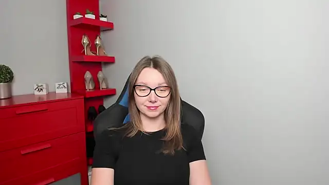 Snapshot of Cookie_zoe chatting on October 14, 5:30 am Cookie zoe online show from October 14, 5:30 am