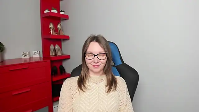 Snapshot of Cookie_zoe chatting on October 24, 6:43 am Cookie zoe online show from October 24, 6:43 am