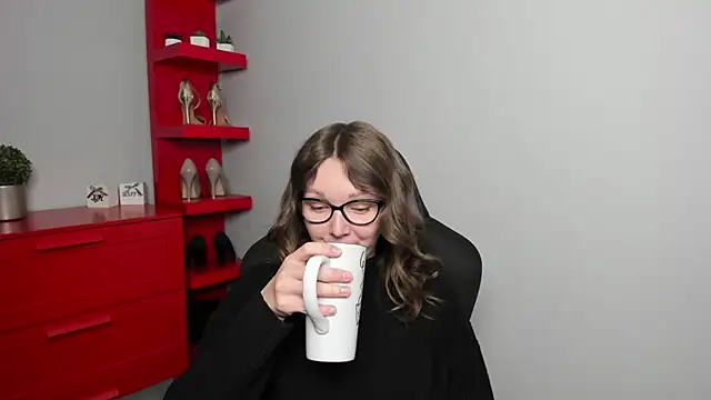 Snapshot of Cookie_zoe chatting on October 27, 7:45 am Cookie zoe online show from October 27, 7:45 am