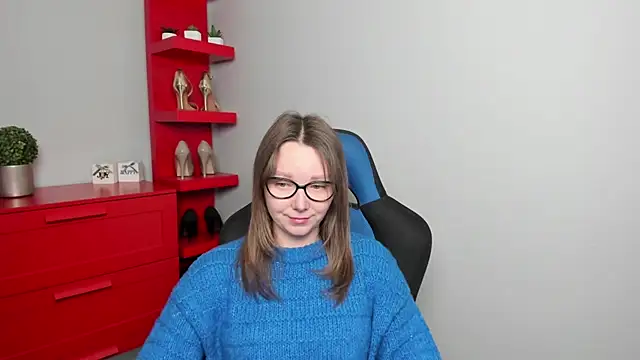 Snapshot of Cookie_zoe chatting on October 31, 6:47 am Cookie zoe online show from October 31, 6:47 am