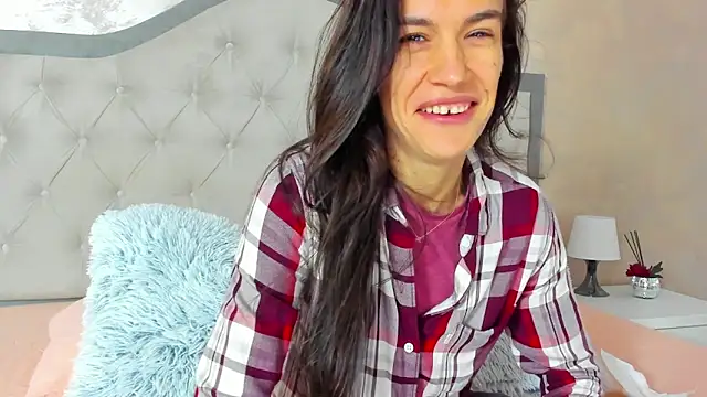 JennaMyers online show from November 12, 8:30 pm