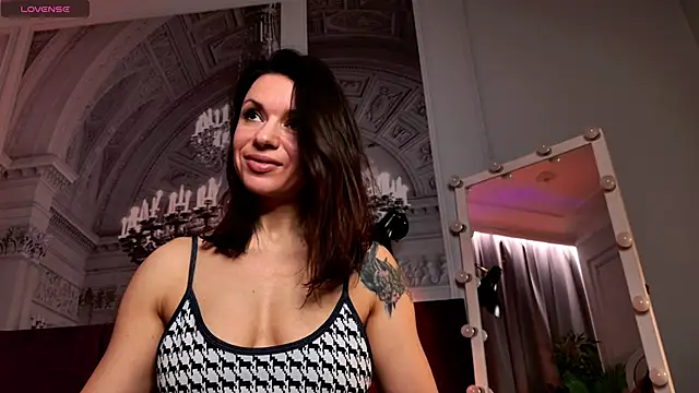 SofiaFoster  online show from February 17, 7:42 pm