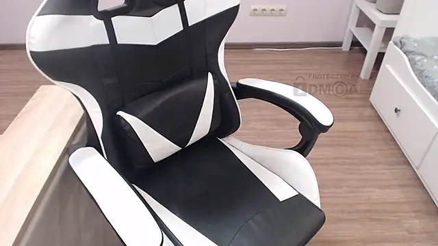 Snapshot of Mandarin4ks chatting on February 5, 9:40 pm Mandarin4ks online show from February 5, 9:40 pm