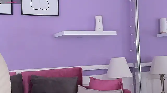 MaddyWattson online show from December 9, 7:07 pm