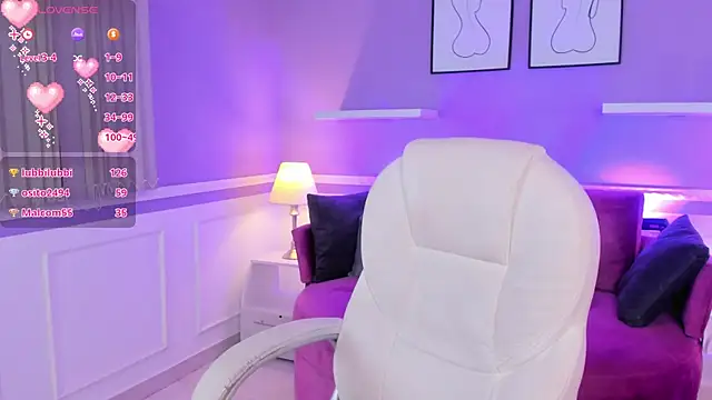 MaddyWattson online show from December 27, 1:00 am