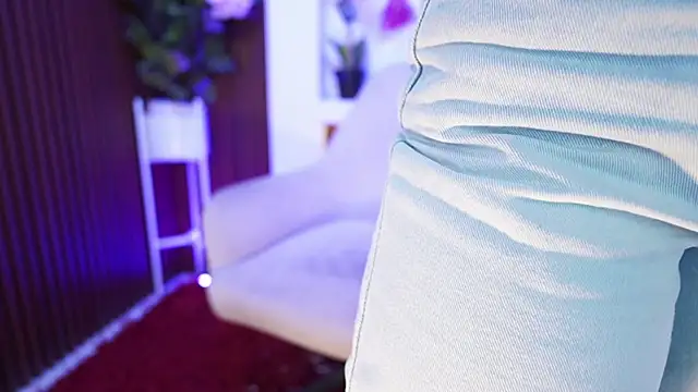 MaddyWattson online show from October 11, 11:42 am