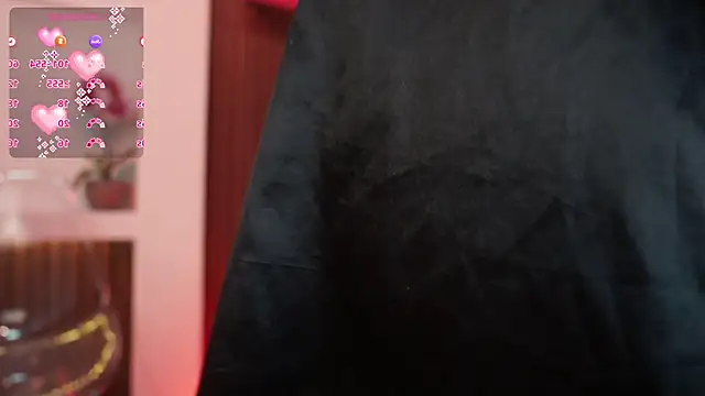 MaddyWattson online show from October 31, 11:33 am