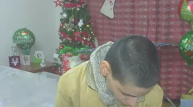 Snapshot of hotSANDRA_STARR chatting on December 18, 4:42 am hotSANDRA STARR online show from December 18, 4:42 am