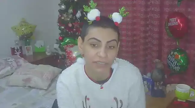 Snapshot of hotSANDRA_STARR chatting on December 23, 8:00 am hotSANDRA STARR online show from December 23, 8:00 am