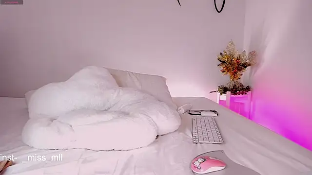 Snapshot of MaaryM chatting on December 31, 6:24 pm MaaryM online show from December 31, 6:24 pm