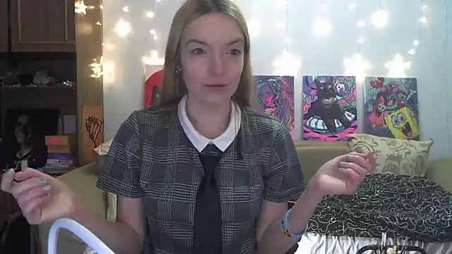 SecretSophia online show from January 9, 2:29 pm