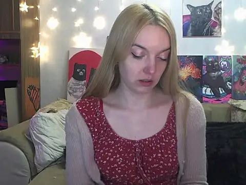 SecretSophia online show from March 21, 11:01 pm