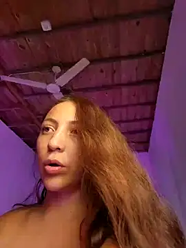 VickyHoult online show from January 6, 11:20 pm