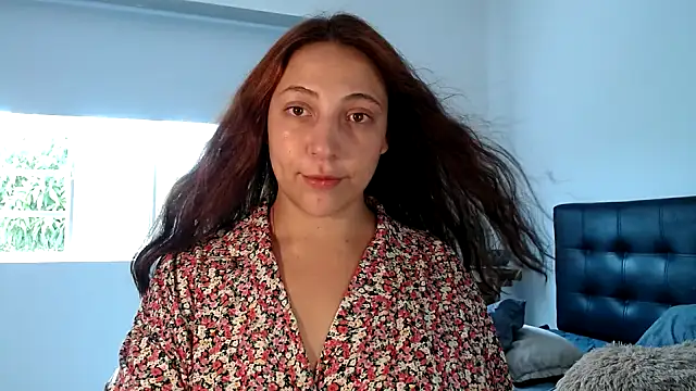 VickyHoult online show from February 23, 7:49 pm