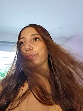 VickyHoult online show from March 20, 7:46 pm