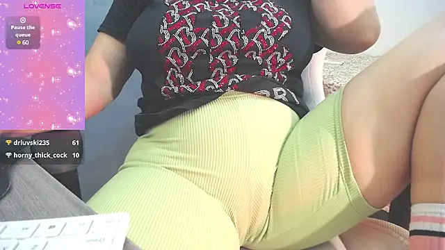 Tiffany teressa online show from February 26, 6:04 am