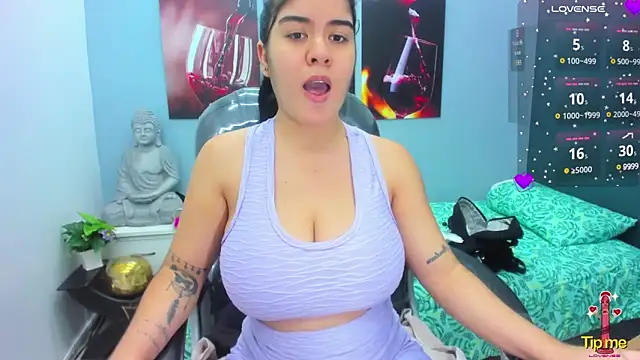 pearl weet online show from February 19, 5:38 pm