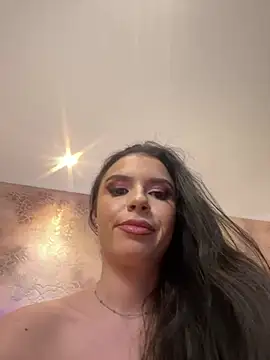 Snapshot of Natanniella chatting on February 15, 5:09 am Natanniella online show from February 15, 5:09 am