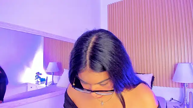 GenesisRuiz online show from March 6, 1:46 pm