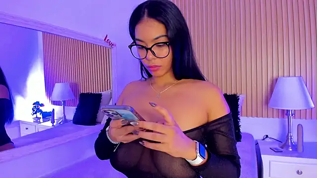 GenesisRuiz online show from March 6, 4:49 pm