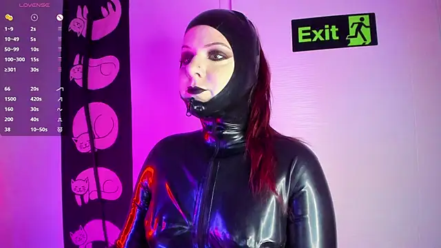 auroralatexprincess online show from November 25, 7:58 pm