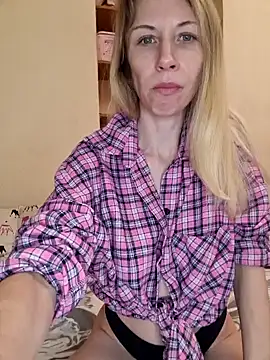 MissisMilk online show from January 5, 8:00 pm