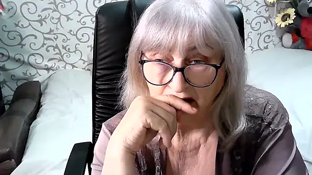 LolkaAlyss online show from February 16, 9:16 pm