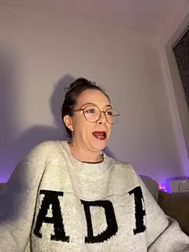 FemDom RubyKnightXXO online show from November 1, 5:15 pm