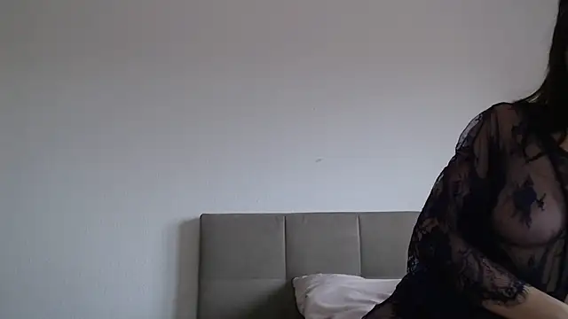 Snapshot of Katze22 chatting on January 31, 9:27 am Katze22 online show from January 31, 9:27 am