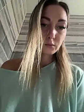 StarryHanna online show from March 7, 10:13 am